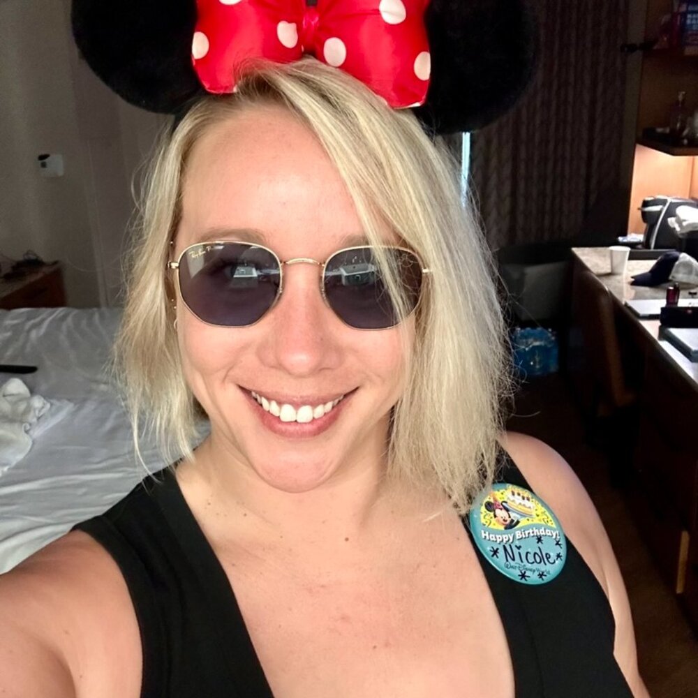 Meet your Posher, Nicole